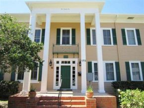 Cozy & Quiet Two Bedroom Condo In The Heart Of Historic St. Augustine